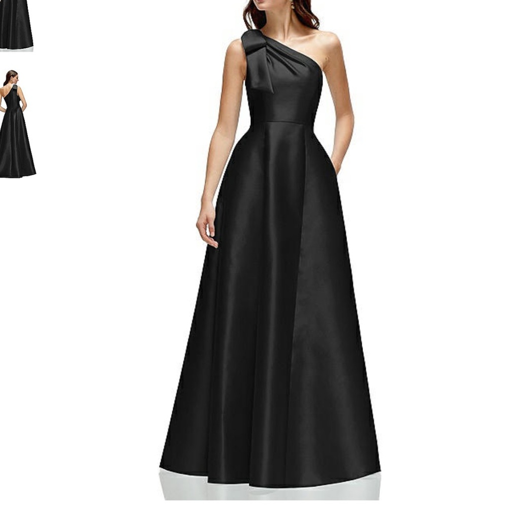 Elegant Black One-Shoulder Evening Gown